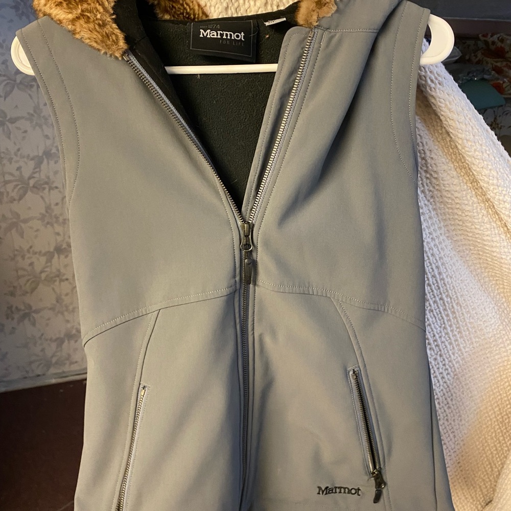 Marmot vest